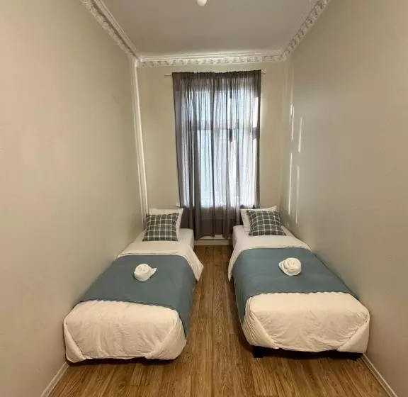 پانسیون Royal Imperial Suites
