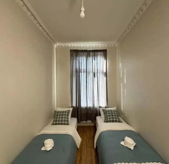 پانسیون Royal Imperial Suites