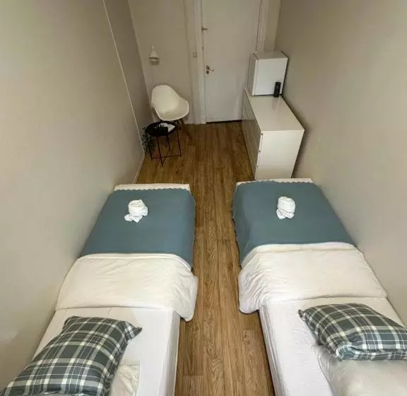 پانسیون Royal Imperial Suites