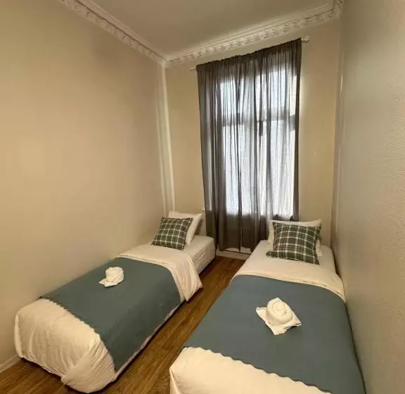 پانسیون Royal Imperial Suites