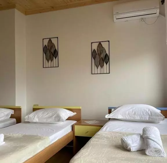 ペンション Stonetale Garden Guesthouse