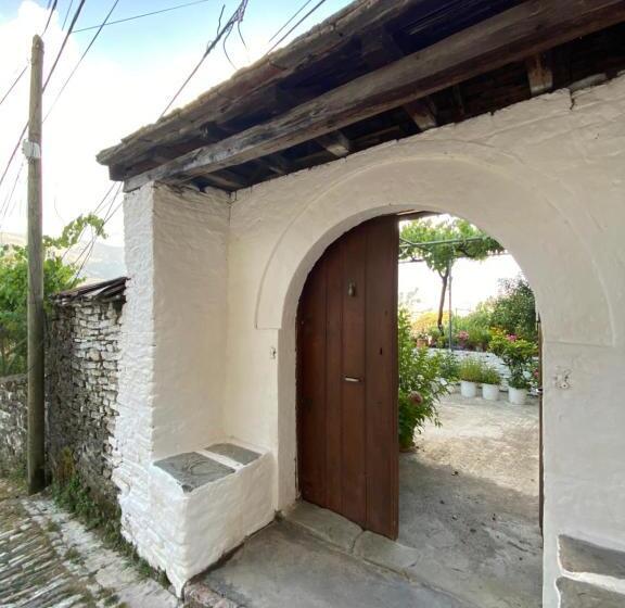 پانسیون Stonetale Garden Guesthouse