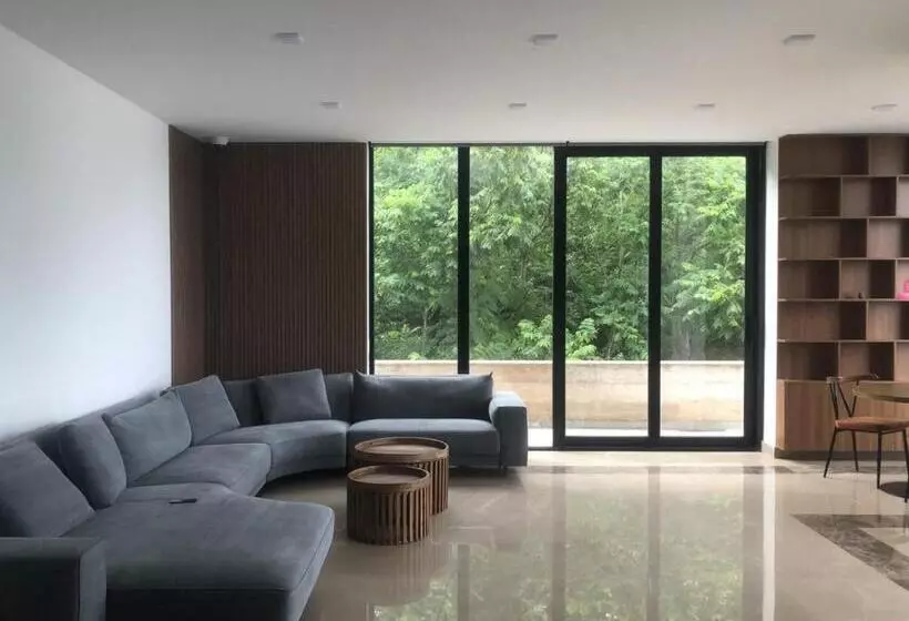 Villa Sunlight