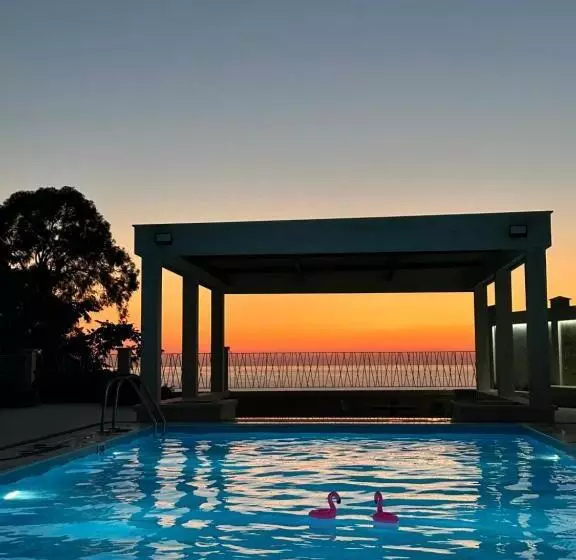 Villa Sunlight