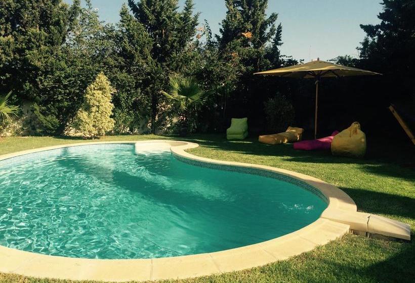 تختخواب و صبحانه Dar Khereddine