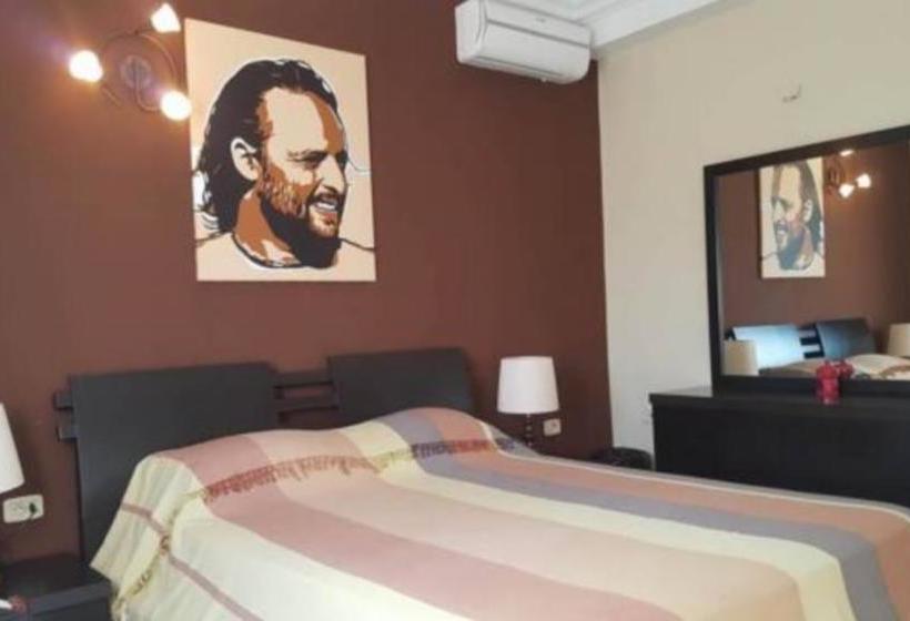 تختخواب و صبحانه Dar Khereddine