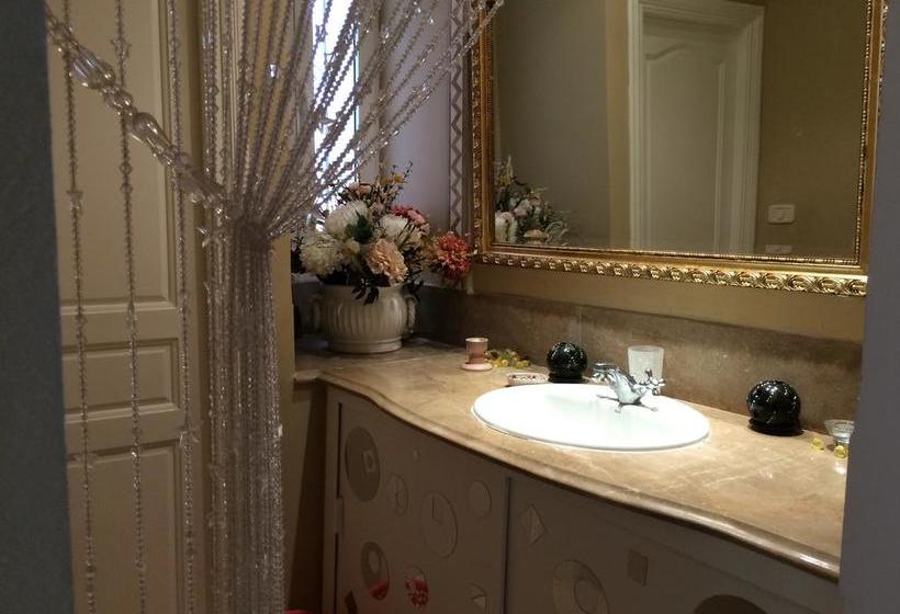 تختخواب و صبحانه Dar Khereddine