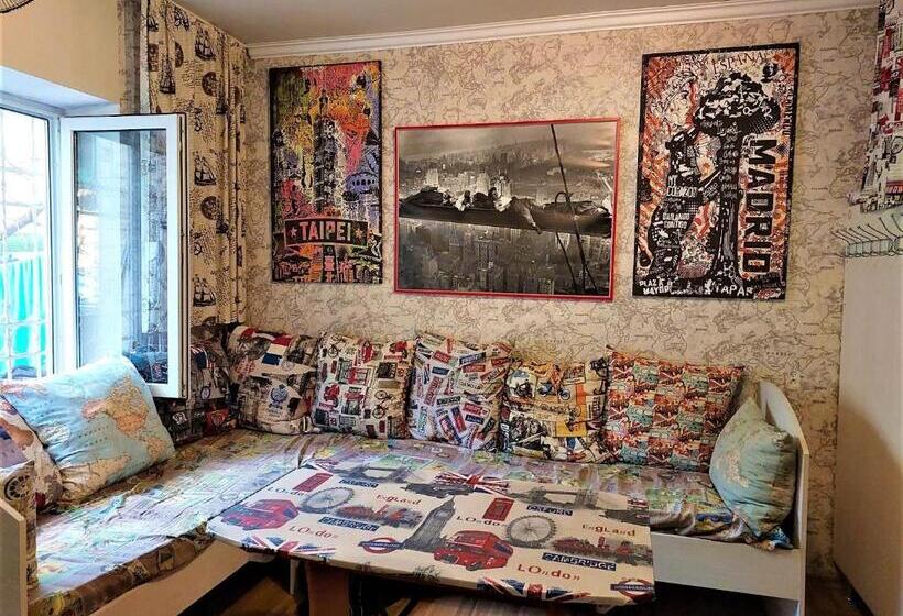 Hostel Amazing Ionika Centercity