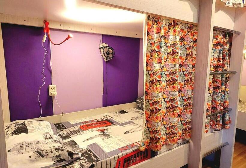 Hostel Amazing Ionika Centercity