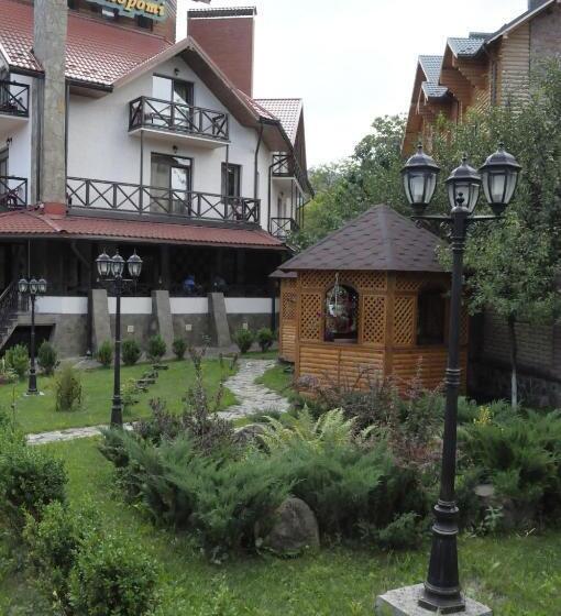 בית מלון כפרי Tsvit Paporoti