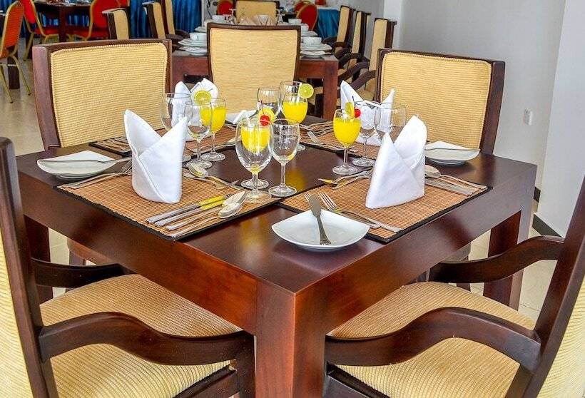 ホテル The Valampuri