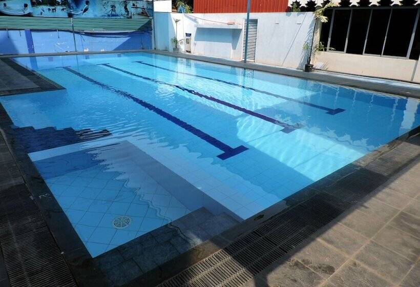 ホテル The Valampuri