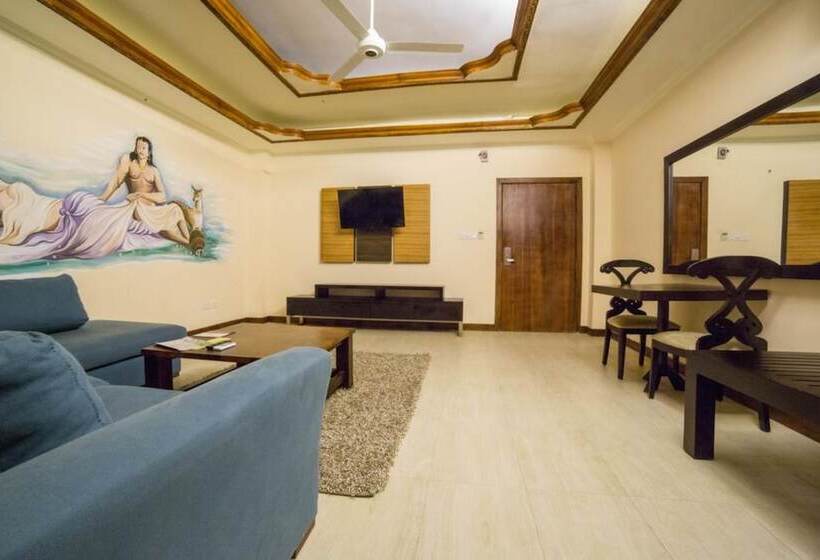 ホテル The Valampuri