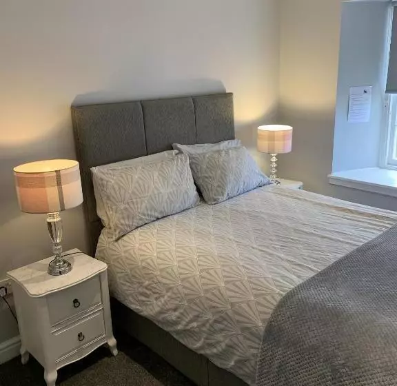 Retkeilymaja Blackbull With Rooms Lower