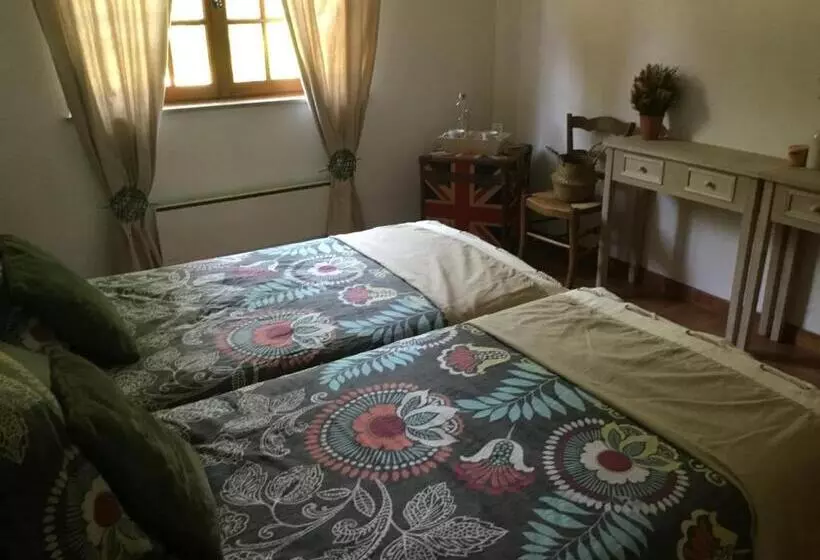 Aamiaismajoitus (B&B) Villa Isadra