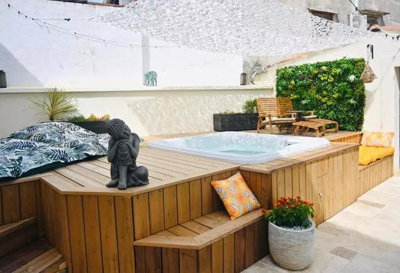 ベッドアンドブレックファースト Wine Spa Occitanie