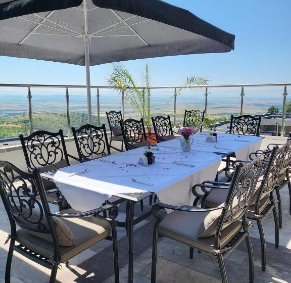 ホテル хотелски комплекс ямболен