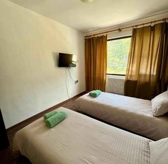 ホテル хотелски комплекс ямболен