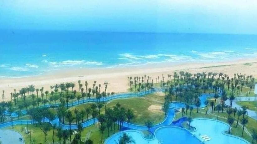 هتل کپسول The Arena