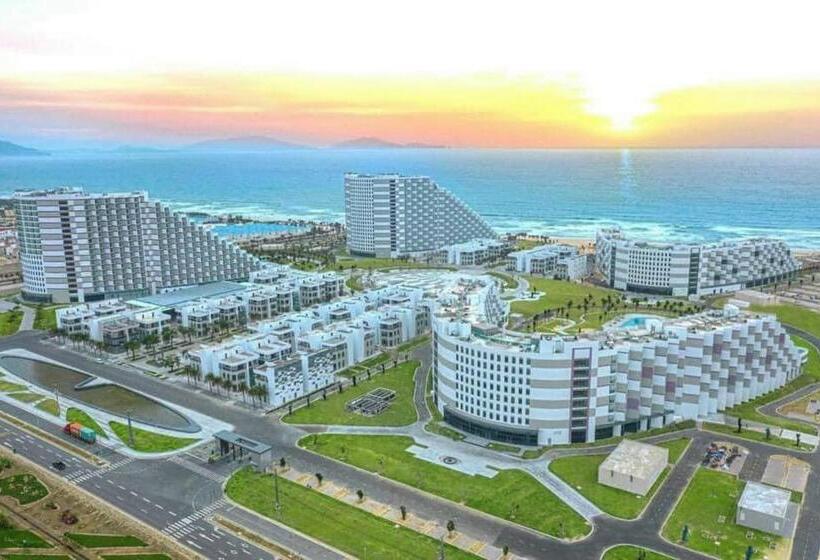 هتل کپسول The Arena