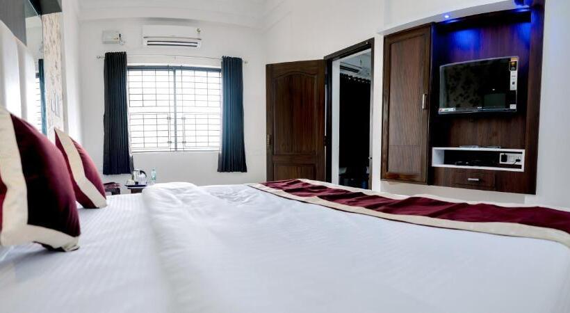 ホテル Durga International