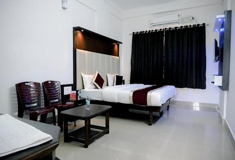 ホテル Durga International