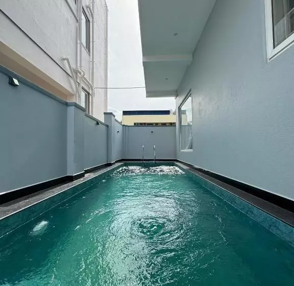 Hotelli Lavish Homestay