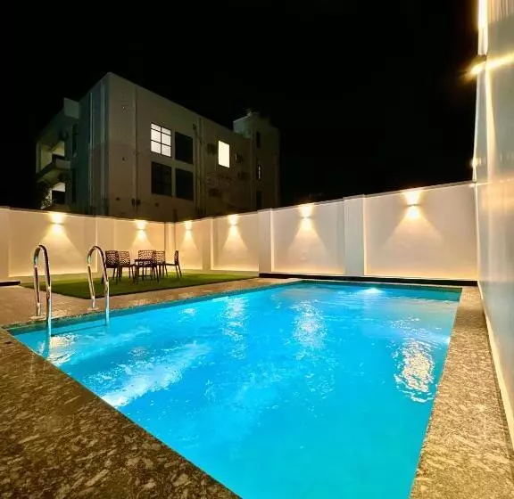 Hotelli Lavish Homestay