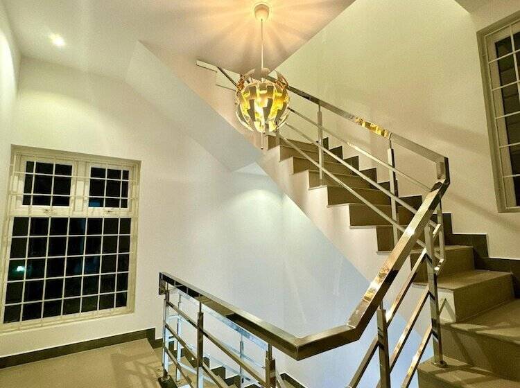 בית מלון כפרי Lavish Homestay