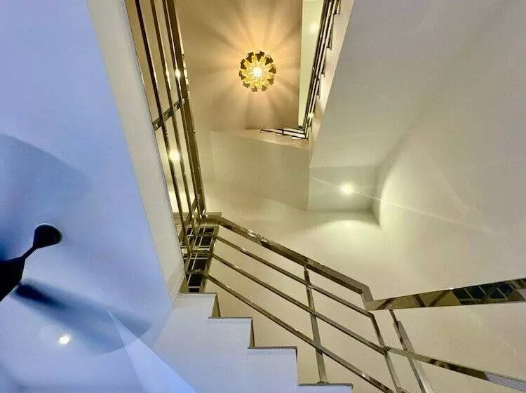 Hotelli Lavish Homestay