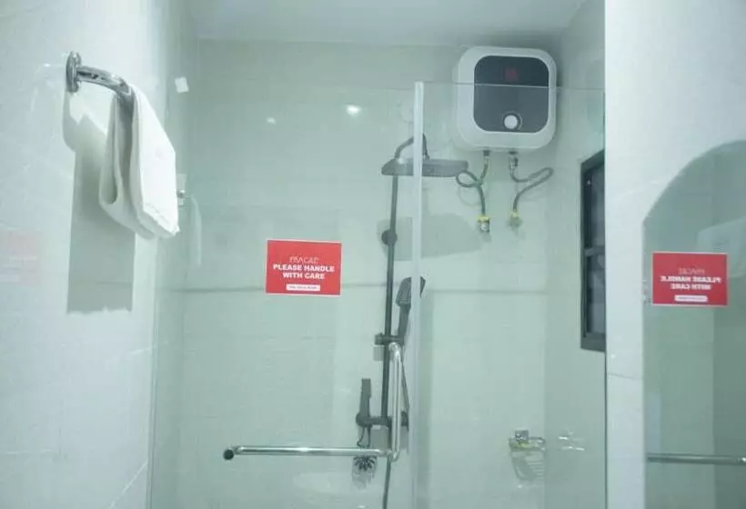 هتل Kay Luxury Suites