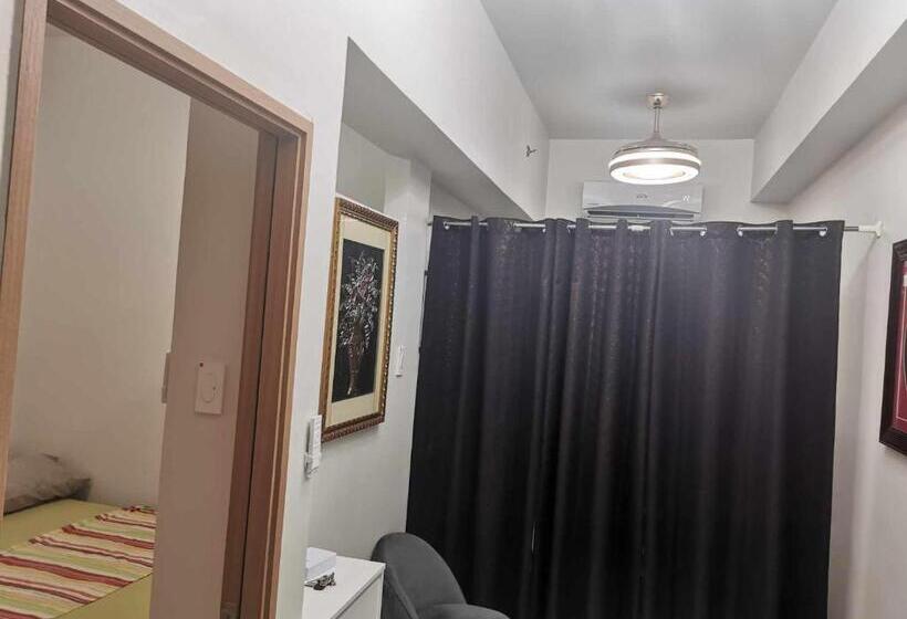 Hotell Mall Of Asia Pasay Shore 3 Residence