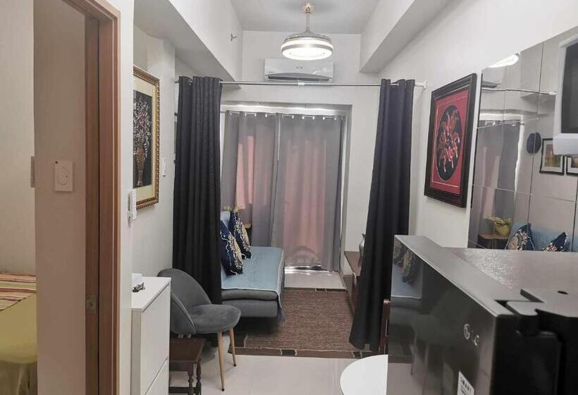 Hotell Mall Of Asia Pasay Shore 3 Residence