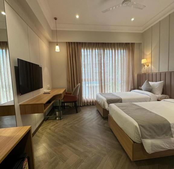 Hotel Mumbai House Mindspace Malad