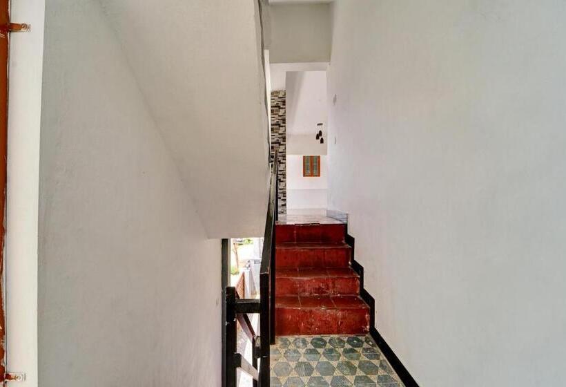 Hotel Oyo Dsr Avenues