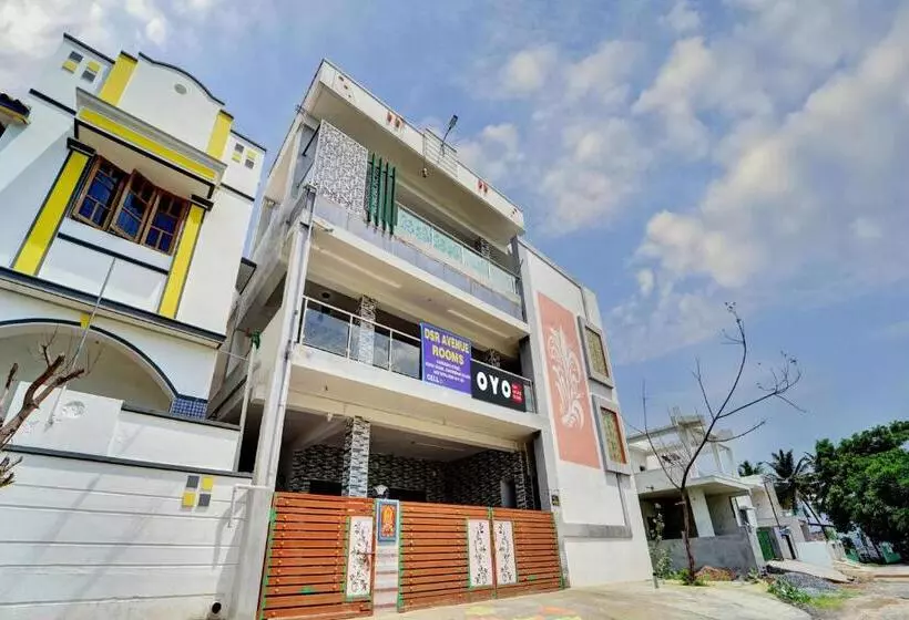 ホテル Oyo Dsr Avenues