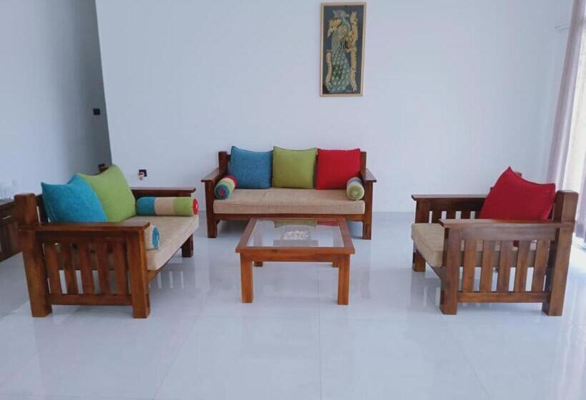 Hotel Paddy Bungalow