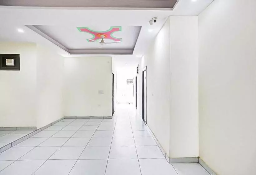 Hotelli Reddoorz Near Lampung City Mall