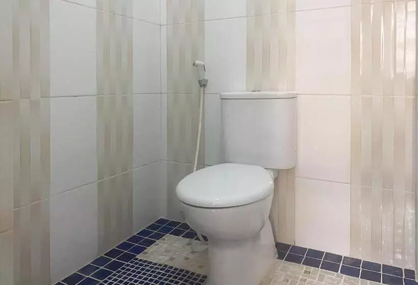 Hotelli Reddoorz Near Lampung City Mall