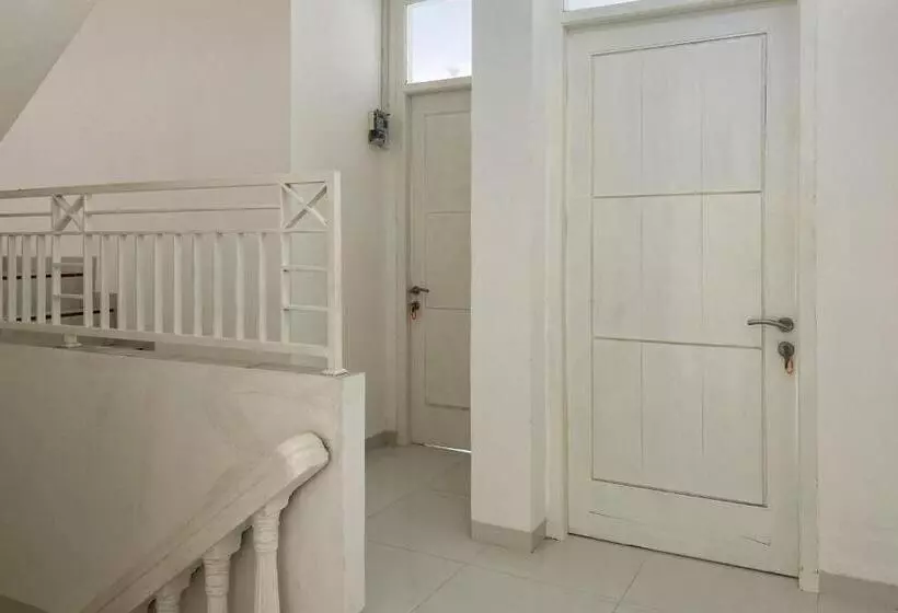 Hotelli Reddoorz Near Lampung City Mall