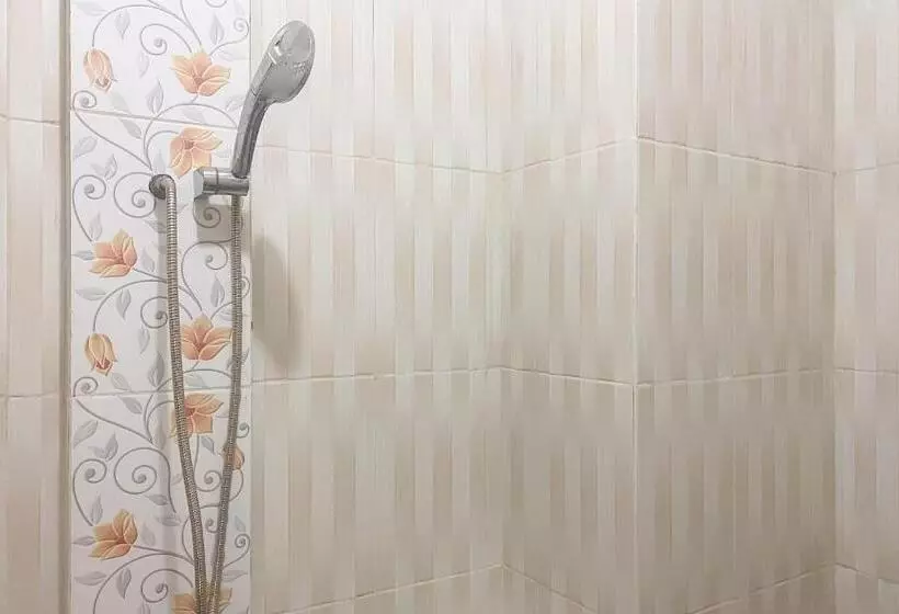 Hotelli Reddoorz Near Lampung City Mall