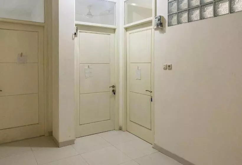 Hotelli Reddoorz Near Lampung City Mall