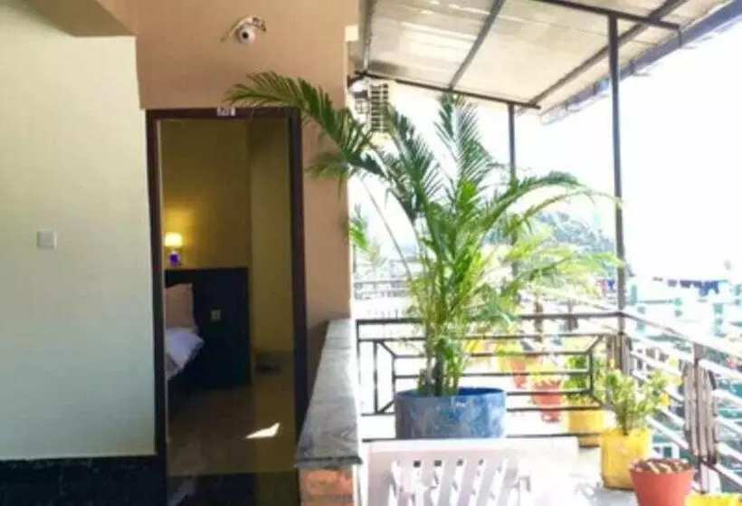 هتل Suite Inn Lodge