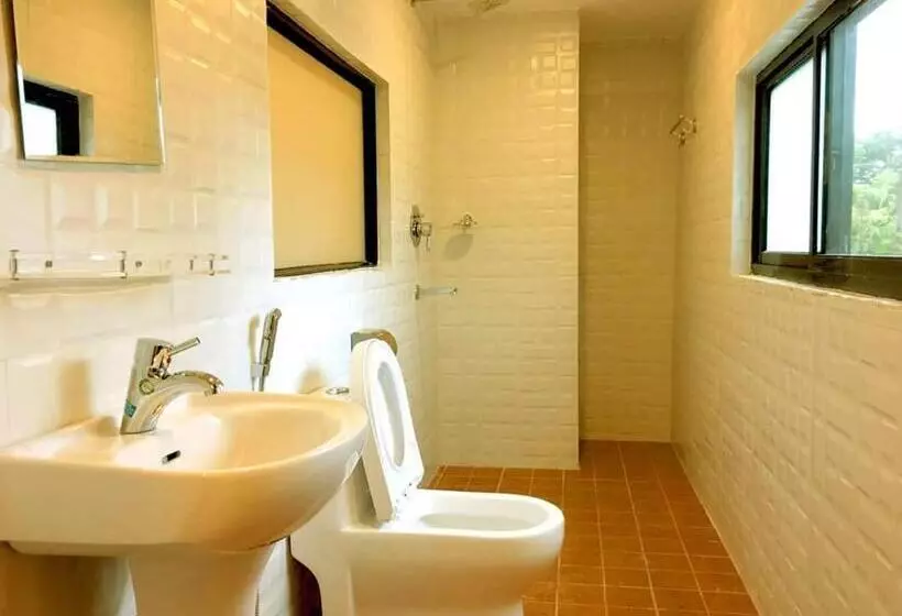 هتل Suite Inn Lodge