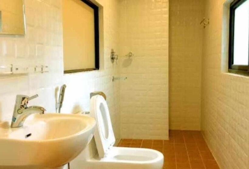 هتل Suite Inn Lodge