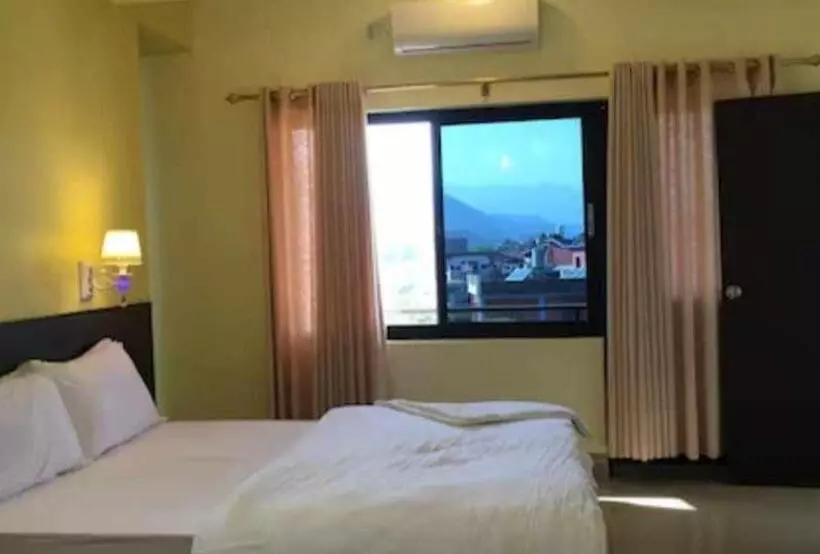 هتل Suite Inn Lodge