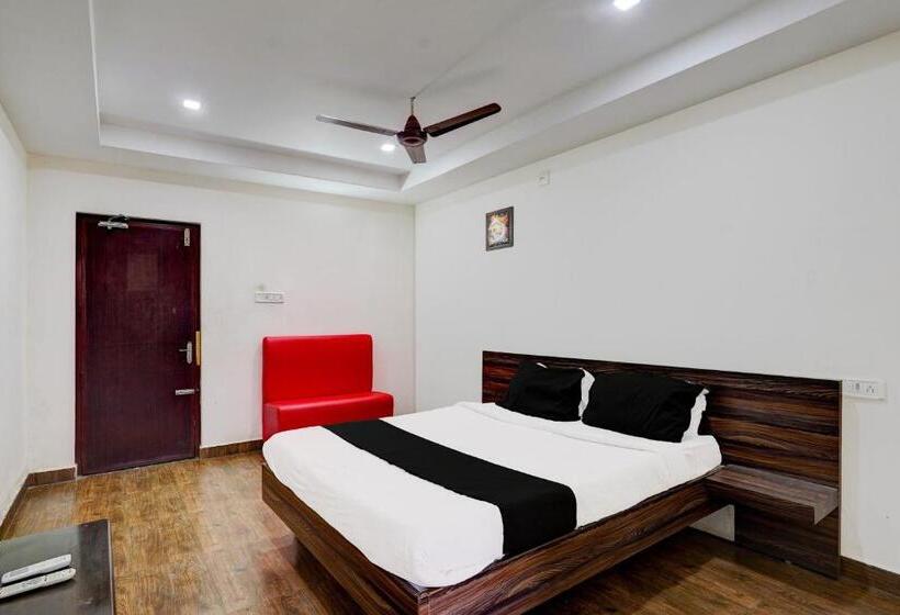 Hotel Collection O Ambur