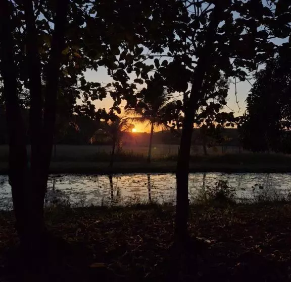 Hotelli Vale Do Lago   Casa De Campo E Eventos