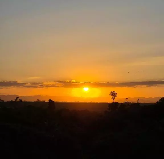 Hotelli Vale Do Lago   Casa De Campo E Eventos