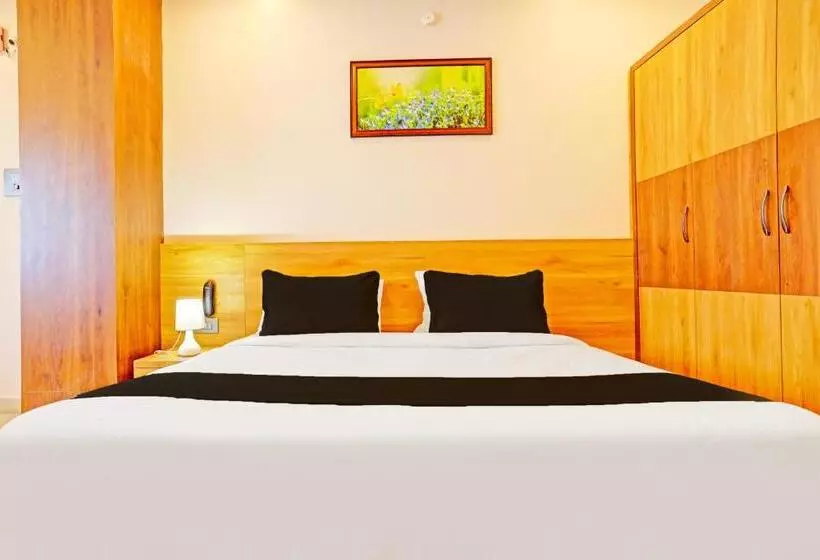 Hotelli O Luxor Park